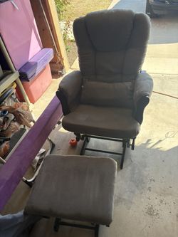 Yardsale Coming Get 1st Dibs