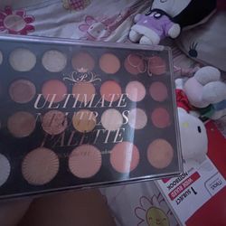 Paris Hilton Ulimate Neautrals Palette