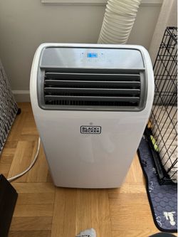 AC portable, white, Black+ Decker
