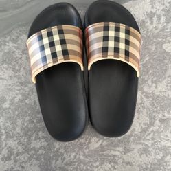 Burberry Slides 