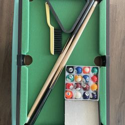 Mini Pool Table