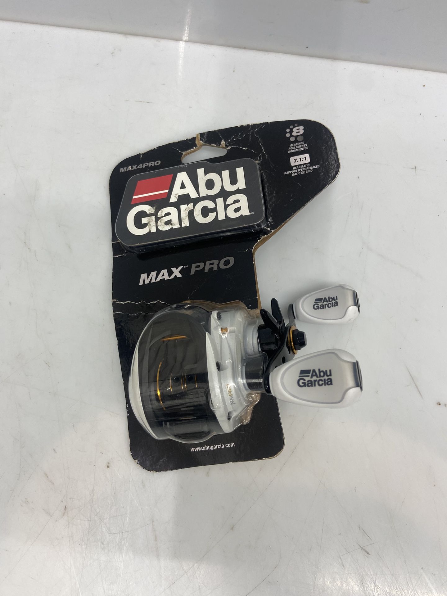 Abu Garcia Max PRO Low Profile Reel, Right Hand Fishing Reel