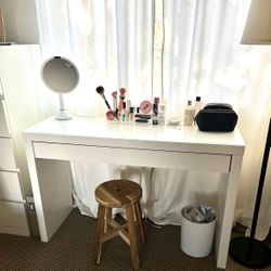 IKEA Malm Dressing Table - Perfect Makeup Vanity!