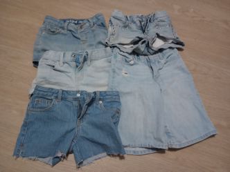 4 pairs of shorts