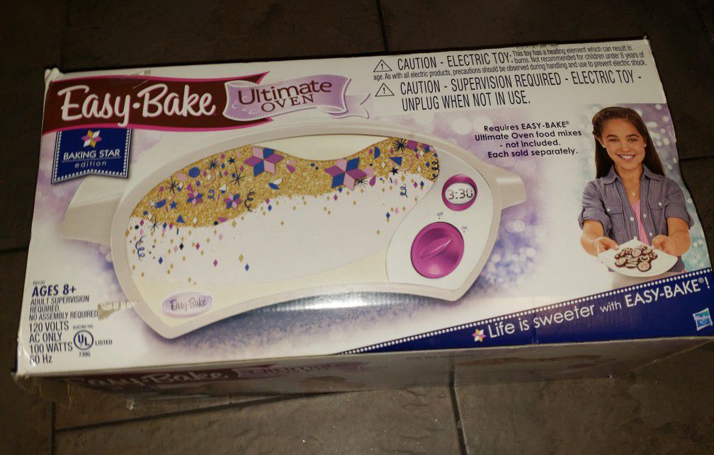 New Easy Bake Ultimate Oven Baking Star Edition with 3 Kits