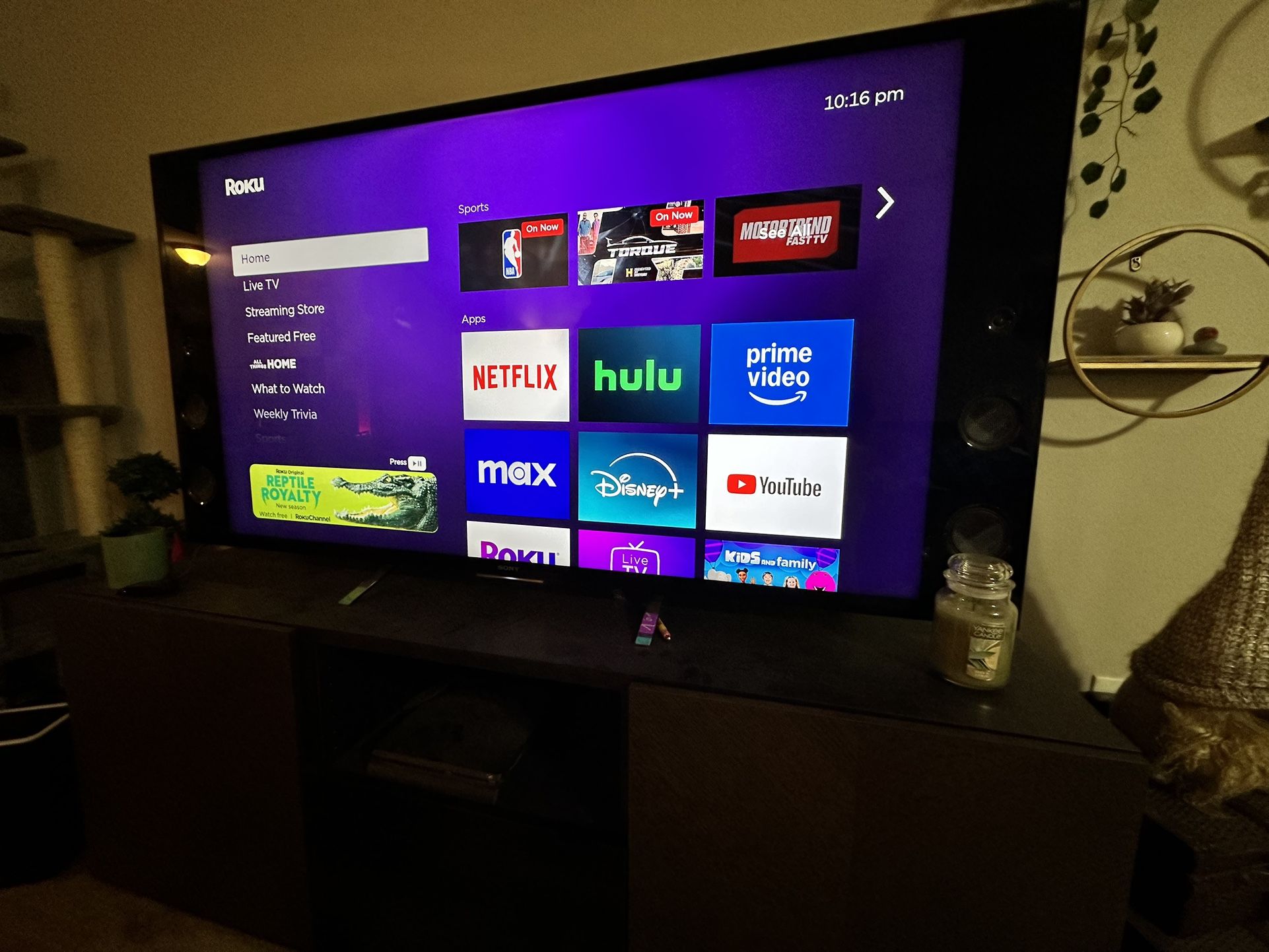 65” SONY XBR65x930c TV