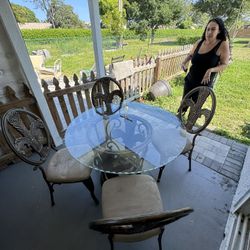  Glass Patio / Dining Set – 4 Chairs Included ✨