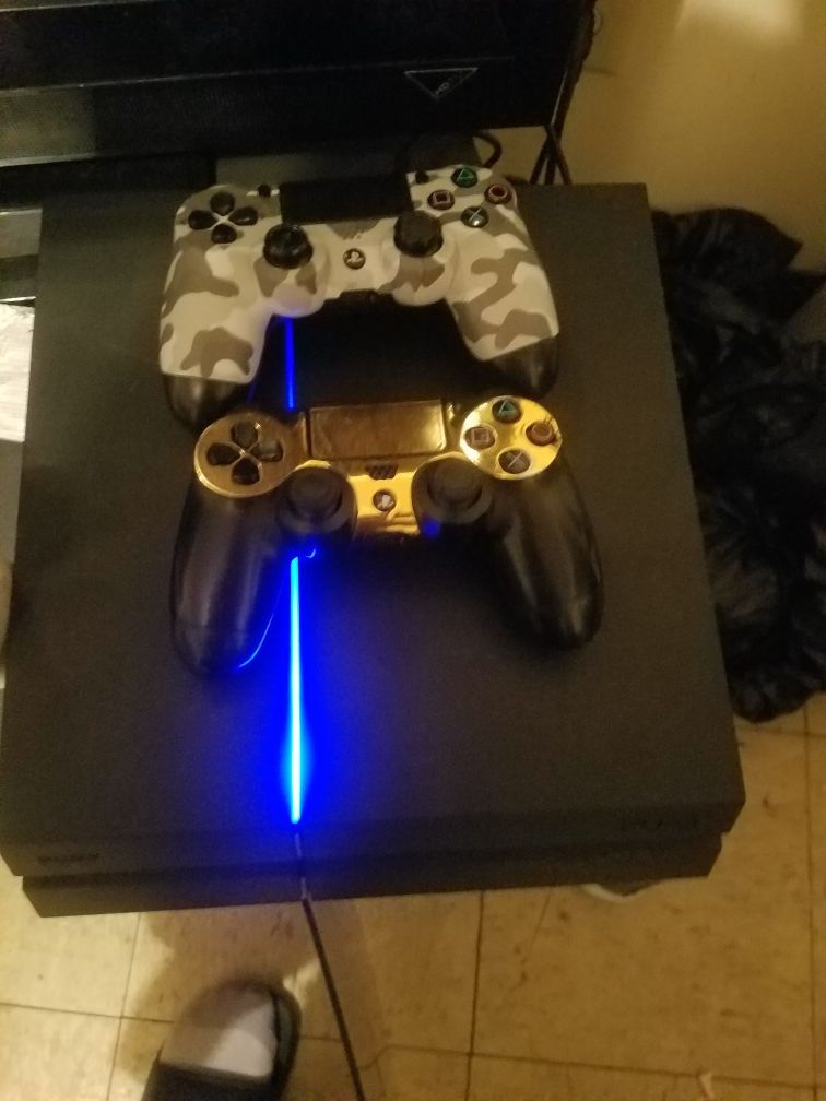 Play Station 4
