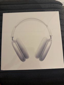 White AirPods Max
