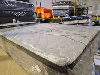 Beautyrest king size pillow top mattress special