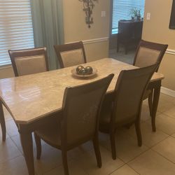 Dining room Table, 5 Chairs 