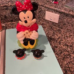 Minnie Mouse Cookie Jar And Salt & Pepper Shakers