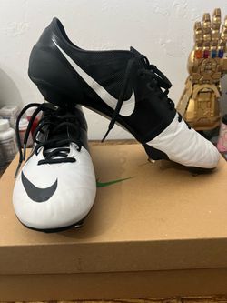Nike GS Concept ii FG ACC size US10