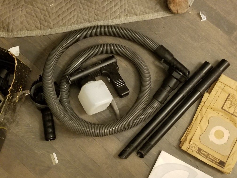 Kirby G2000 limited edition vacuum and carpet shampooer plus more for