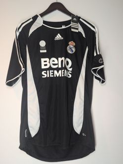 Real Madrid 06/07 Jersey Robinho