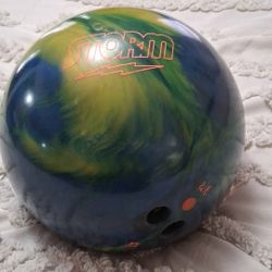 Storm Bowilng Ball