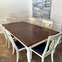 Dinning Room Table And 6 Chairs