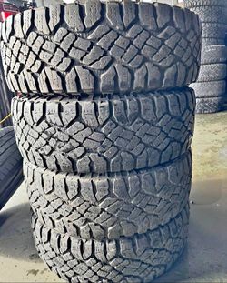 285/75/18 Goodyear vendo un set de llantas usadas excelente condiciones de vida las 4 ✅🤩I am selling a set of used tires, all 4 in excellent living c