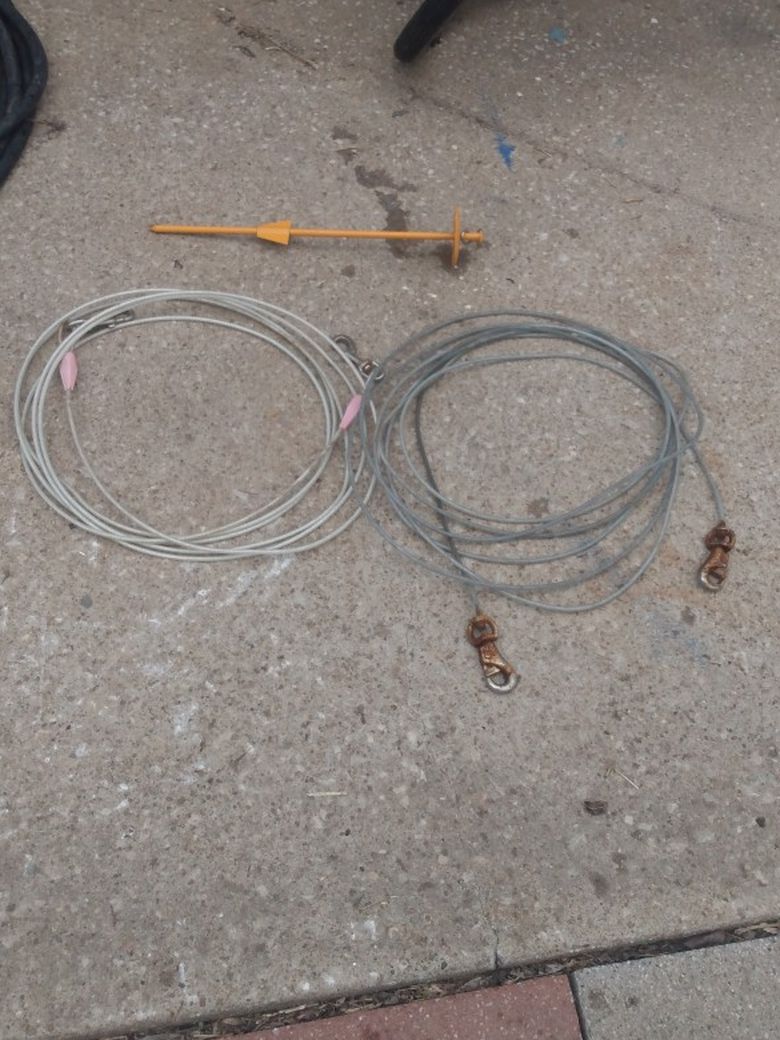 Cables And Tiedown Stake For Dogs