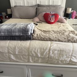 Cal King Bedroom Set With Mattress 