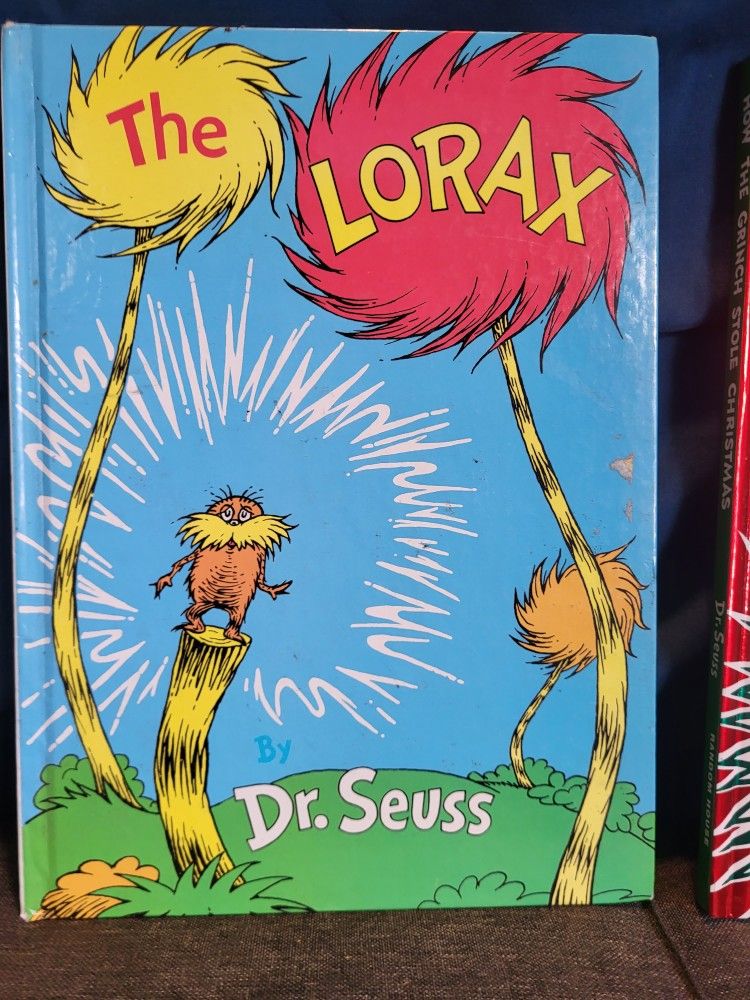 I Have A Collections Of Dr. Seuss Books 
