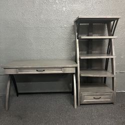 Desk / Bookshelf 
