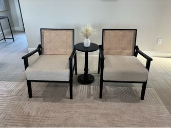 Accent Chairs
