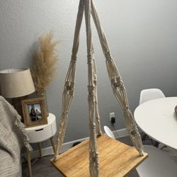 macrame plant hanger 