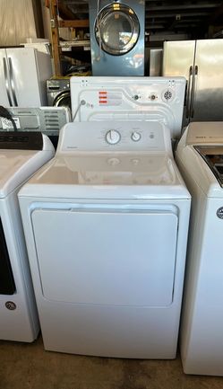 Hotpoint FrontLoad Dryer White