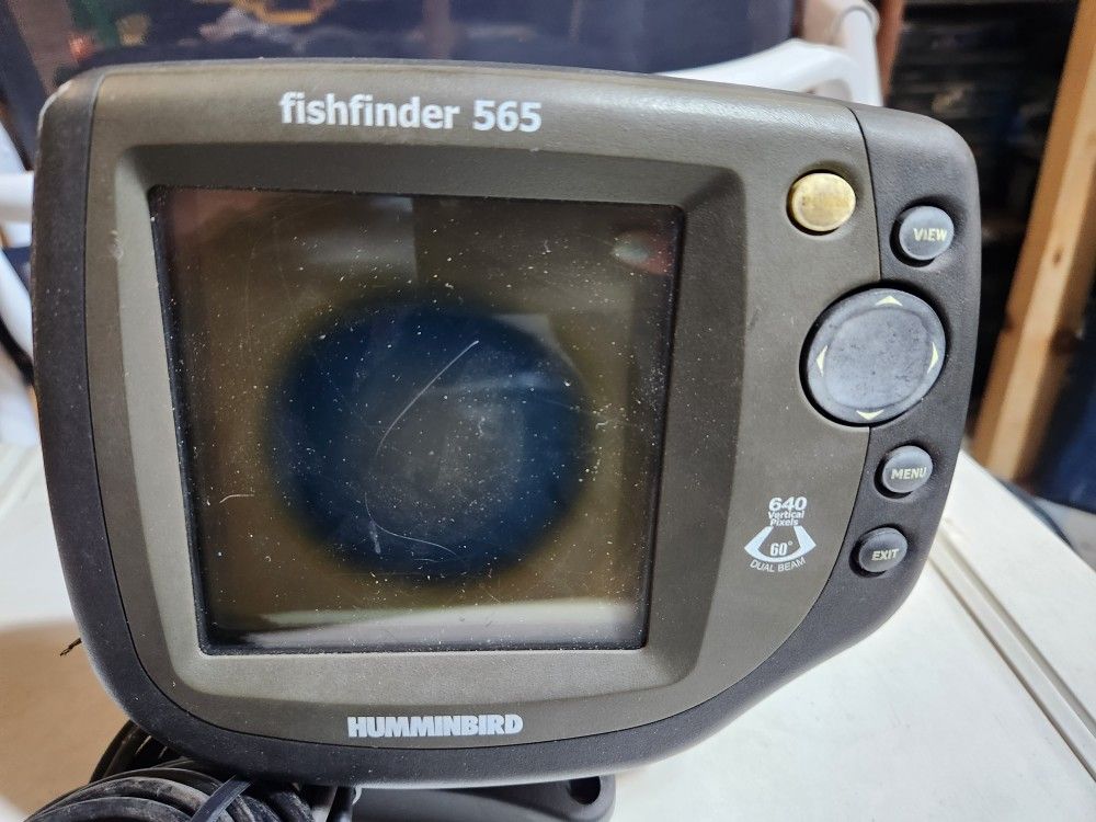 Hummingbird Fishfinder 565