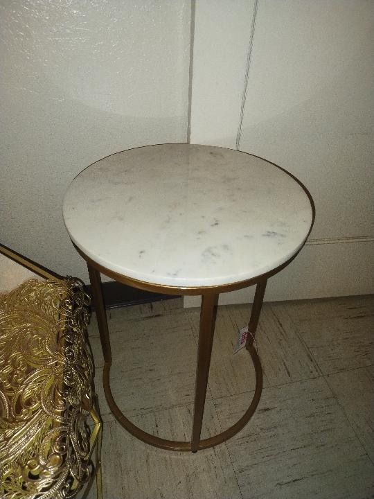 Round Marble Table 