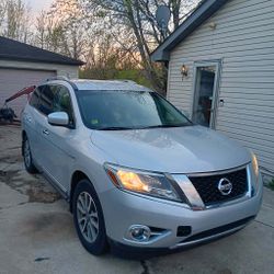 2016 Nissan Pathfinder