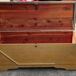 Vintage Lane Mid Century Blond Cedar Chest Altavista VA