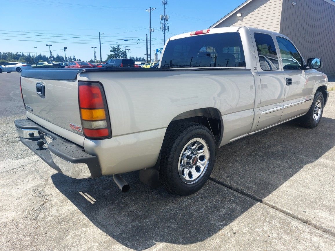 2005 GMC Sierra