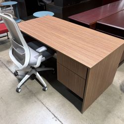 Office Desk / Small 60x30 Work Desk