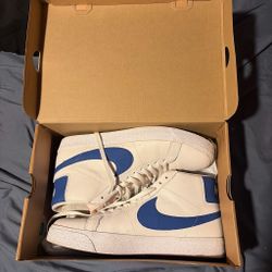 Nike Blazer Mid High-Top Sneakers White Blue