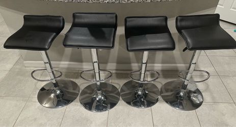 *Moving out dale* 4 Bar stool- black leather ,chrome, adjustable height
