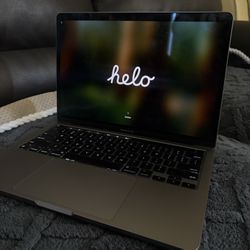 Macbook Pro 13” M2 (2022) - Great Condition