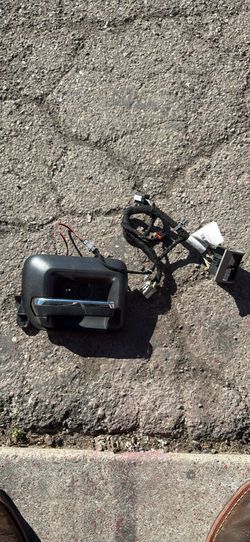 2014-2019 CHEVROLET SILVERADO FRONT LEY SIDE INTERIOR DOOR PANEL HANDLE OEM DRIVER SIDE