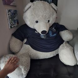 Giant Polar Bear