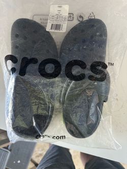 Brand New Crocs unisex size 9