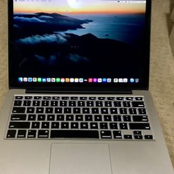 Apple MacBook Pro 13” - mscOS Ver. 15.5 Sequoia 