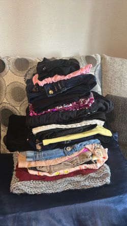 Ropa de mujer size small $10 toda