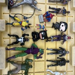 Marvel /DC Action Figure Lot / Bundle