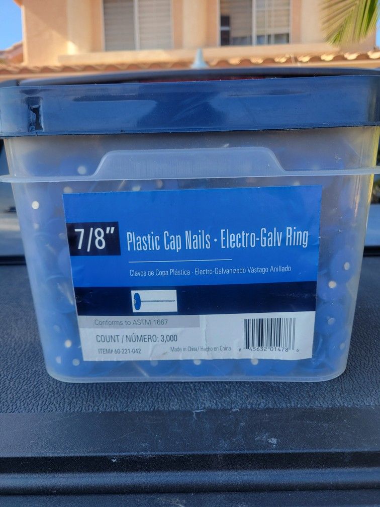 7/8" Plastic Cap Roofing Nail, Electrogalvanized, Diamond Point Ring Shank