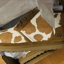 New UGG Nuemel COW print Womens 