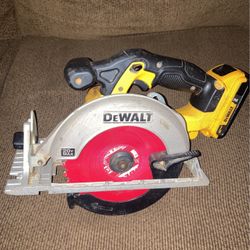  Dewalt Saw