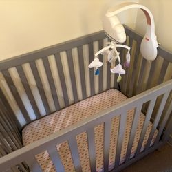 Mini Crib w/ Mattress, Sheets & Light-Up Musical Mobile – $75 OBO