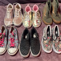 Kids Size 2 📚Back To School Special📚$20/pair Or FREE*