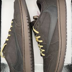 Jordan 1 Low Travis Scott 